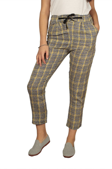 Women's cigarette trousers with Houndstooth pattern